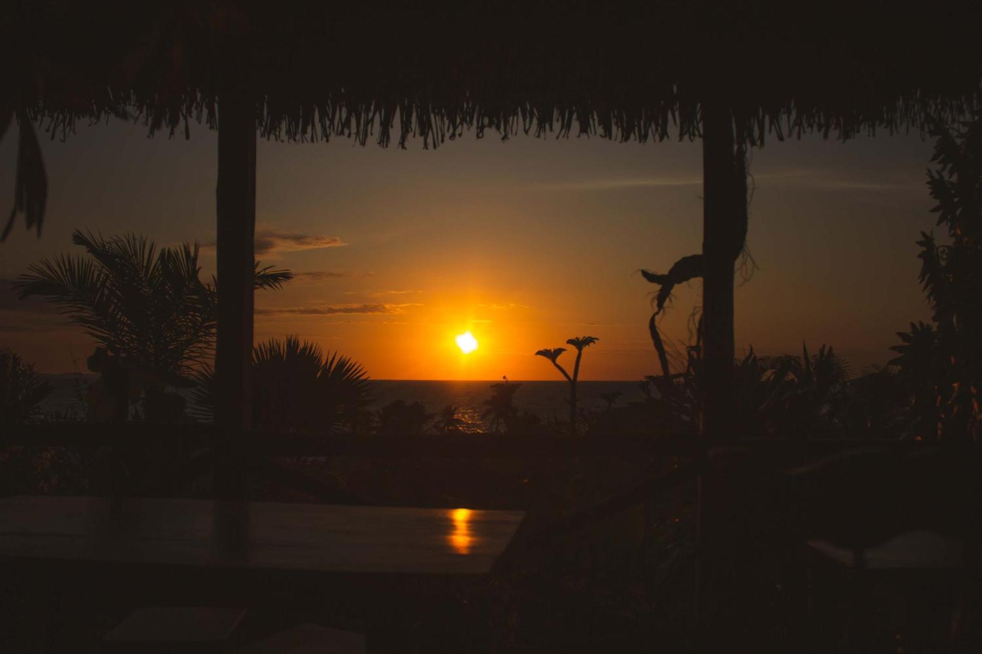 Coucher De Soleil Амбатолоака Экстерьер фото